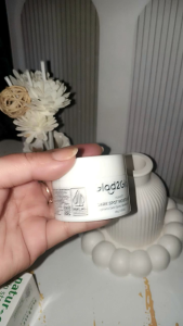 Dark spot Moisturizer glad2glow (COD)100%original