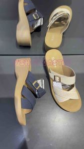 ST.YVES WQ201 Sandal Wedges Tinggi Empuk By Matahari Dept Store