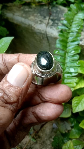 Cincin batu Haydar Aswad