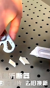 PISAU CUTTER BAJA PEMOTONG MULTIFUNGSI 9IN1