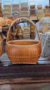 ตะกร้า ใส่ของทำบุญ ตะกร้าหมาก งานสานแบบระเอียดมาก โครงหวายแท้