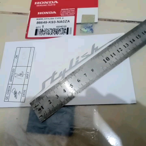 sticker stiker logo tulisan stylish scoopy k93 tulisan silver baground putih original honda 14 cm