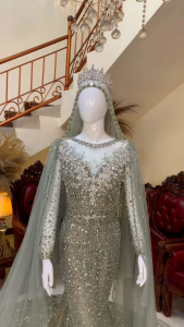 gaun pengantin span duyung ekor