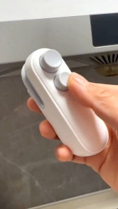 🇲🇾Readystock🇲🇾 Mini Food Bag Sealer 迷你封口机 USB Rechargeable Sealing Machine Hand Pressure Snack Kitchen Accessories