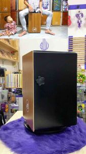 Trống Cajon AB Drum  gắn EQ ra loa có tay vặn căn chỉnh -Tặng bao và dây jack kết nối loa
