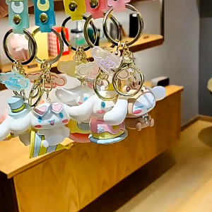 SP Fashion Life Sanrio Keychain Kuromi Cinnamoroll Exquisite Anime Keyring for Girls Bag 钥匙圈 锁匙圈 三丽鸥钥匙圈 玉桂狗钥匙圈 库洛米钥匙圈 美乐蒂钥匙圈扣