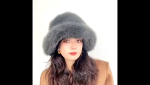 Topi Outfit Wanita Style Korea Musim Dingin