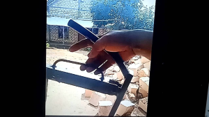 Alat Penjapit Batu Bata Sederhana/langsir bata