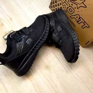 Seputar Sepatu Pro ATT PA700GI351 & MA900RA851