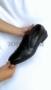 Kickers - Sepatu Pantofel Motif Garis Untuk Kerja Kantor Pria Ready BIG SIZE UKURAN BESAR 44 45 46 47 - Desain Menarik dari Bahan Sintetik dengan Sol Karet Pilihan