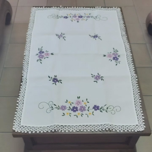 ผ้าแต่งกลางโต๊ะ