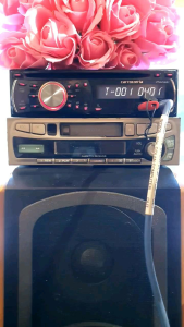 Máy phát nhạc liền Amply PIONEER DEH 550. TÍNH NĂNG USB AUX CD MP3 RADIO