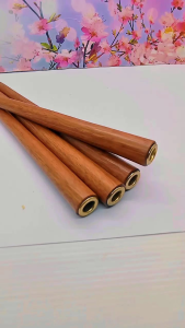 Cangklong Pipa Kayu: Desain Tradisional & Produk E-commerce