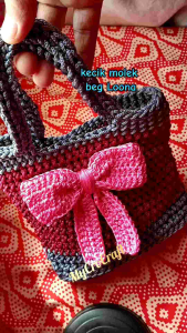 LOONA CROCHET BAG