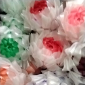 เหรียญโปรยทานดอกบัวดาวตัวเปล่า คละสี 1 ชุด 50 ดอก สินค้าพร้อมส่งไม่ต้องพรีออเดอร์