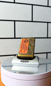 ZIPPO Limited Edition Batik Air Vintage Look Warna Emas - Aksesoris Ponsel Elegan