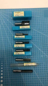 MATA ROUTER STRAIGHT BIT TWO FLUTE ( INCH ) VARIASI / MATA PROFIL UK BESAR