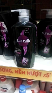 Dầu gội Sunsilk bồ kết óng mượt rạng ngời 631ml