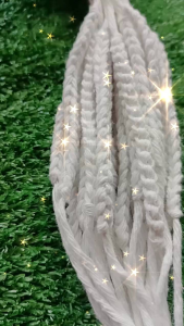 🙏ฝ้ายสายสิญจน์มงคลล้านนาสายสิญจน์ถัก 19 ถัก เพื่อความเป็นสิริมงคล ความยาวต่อเส้น32-34ซม.สวยงามทำมือทุกเส้น