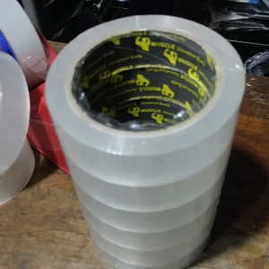 Lakban 1 inch 24 mm 90 yard MUSCLE TAPE