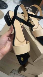 Heels Phoebe Sandals