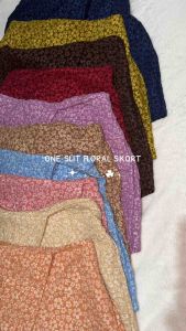 ONE SLIT FLORAL EMBOSSED SKORT HIGH WAIST PALDA SHORTS