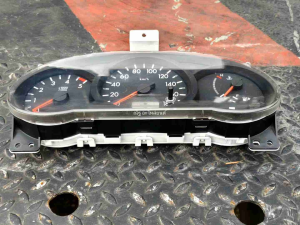 จอเรือนไมล์ มาสด้า BT50 ปี11 แท้ถอด มือสอง (กรุณาตรวจสอบสินค้าไห้ดี ถ้าใม่แน่ใจให้แชทถามทางร้านก่อนสั่งสินค้า ทางร้านจะไม่รับคืนสินค้าในกรณี ไม่พอใจสินค้า หรือ สั่งสินค้าผิด ทางร้านไม่มีนโยบายคืนเงิน นอกจากสินค้าทางร้านเสียหาย)