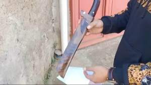 Golok Tebas Bambu & Kayu Baja Per Bedok Original Golok Jepit > Golok Tebas