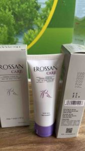 Dung dịch vệ sinh phụ nữ erossan lọ 45g giúp làm sạch vùng kín và khử mùi hôi