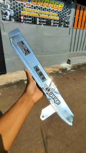 Stengkas Honda Win Tutup Rantai Win100 Cover Tutup Rantai Honda Win 100 Thn Tua Muda Hitam Dan Crome Bahan Tebal