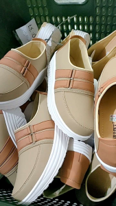 Sepatu Wanita Wedges Kekinian Branded One Love Terbaru Sepatu Kece Simple Hak Tinggi Sedang 4cm Kulit Sintetis Import Kualitas Premium Kode SH 04