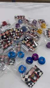 น็อตสี ตัวเมีย อลูมิเนียม เบอร์17 (M12) ** มีตัวเลือก ** ของแต่ง มอเตอร์ไซค์