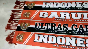 Syal Timnas Indonesia: Aksesoris Olahraga Desain Sportif