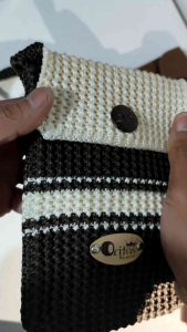 tas selempang hp / tas rajut strip tas termurah / tas hp / tas bahu wanita