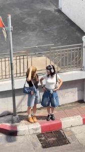 Candid crop t-shirt ➖ 4 colors : White  Black Red  Gray  Freesize