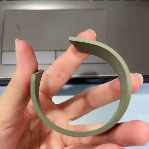 แวร์ริงแวร์เหล็ก PTFE + เข็มกระจาย หน้ากว้าง 15 mm หนา 2.5 mm สำหรับการแกน 40 mm