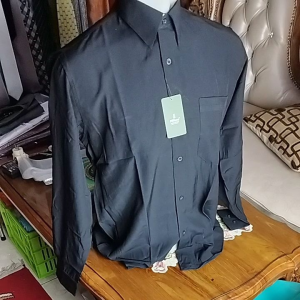 Kemeja Lengan Panjang Pillars Hitam: Pilihan Formal & Nyaman