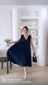 V pleat Dress เดรสคอV