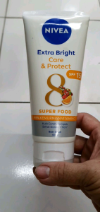 Serum Nivea Body Extra Bright SPF15: Perlindungan UV & Pencerah Kulit