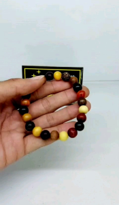 Gelang Kombinasi 8 Macam Kayu Bertuah Size 8 mm