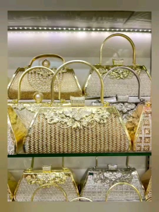 กระเป๋าถือผู้หญิง กระเป๋าราตรีประดับเพชร