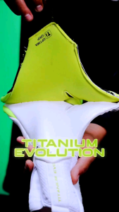 Sarung tangan kiper Pgs titanium Evo terlaris buat dewasa dan anak