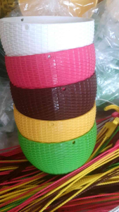 chậu treo nhựa trồng hoa kiểng nhiều màu đk16cm - combo 5 chậu kèm móc treo