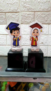 Trophy Piala Wisuda Bagus Murah