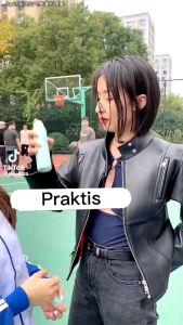 Dry shampoo  Spray shampoo kering tanpa dibilas dan berfungsi untuk menghilangkan minyak dan memberikan volume rambut bagai setelah keramas