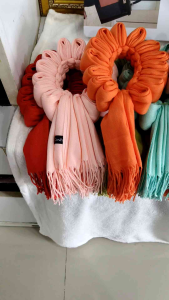 พวงมาลัยผ้าคลุมไหล่พวงมาลัยไหว้แม่