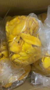 Xoài sấy dẻo muối ớt