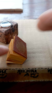 KITAB STAMBUL WADAH BOX KACA PEMBESAR ANTIQ