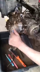 น้ำยาล้างคราบน้ำมันคราบจาระบีคราบเขม่าควันคราบในครัวเรือนไม่กัดสีรถ5000ml