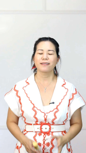 Signature Body Oil สารสกัดจากธรรมชาติ 7 ชนิด ช่วยให้ผิวชุ่มชื้น